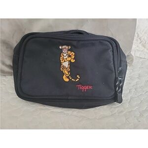 EUC Vintage Walt Disney world Tigger Fanny bag